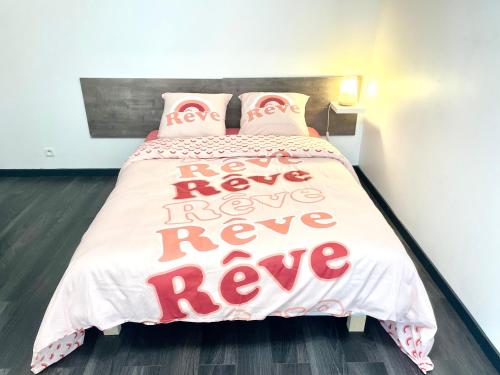 La Sérénade – Montreuil, CA