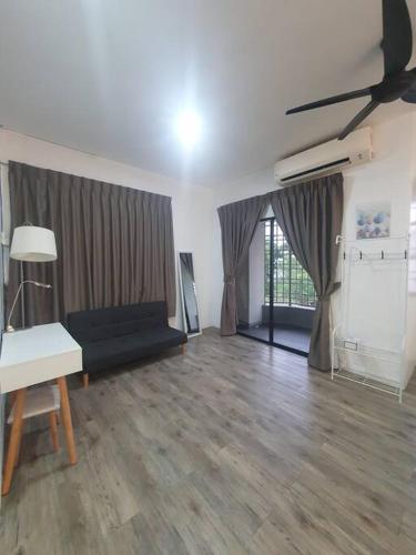 3 Storey Bangalow near Spice Arena & Queensbay Mall