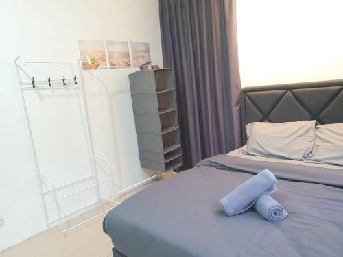 3 Storey Bangalow near Spice Arena & Queensbay Mall