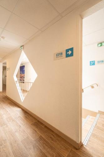 Kyriad Direct Brignoles - Provence Verte in บริญอล