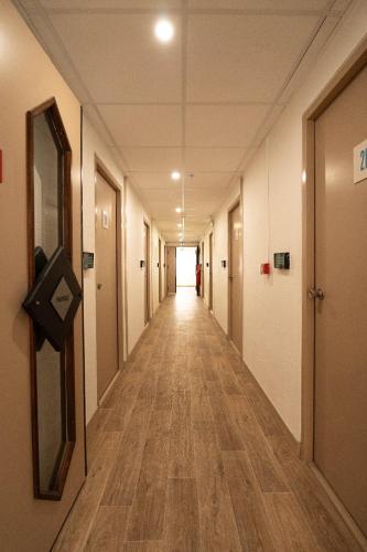 Kyriad Direct Brignoles - Provence Verte in บริญอล