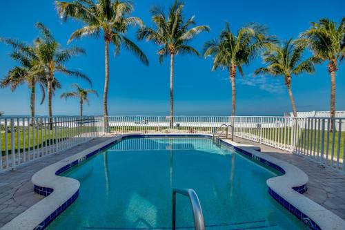261 Key West Court - Beachside Luxury Island Home with Pool - image 2