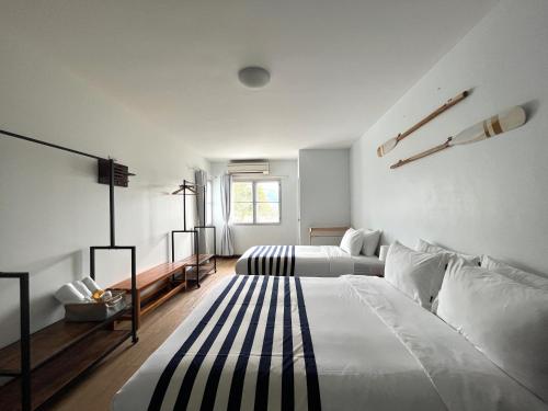 Nautical Home & Seashell House B&B Nautical Home & Seashell House B&B