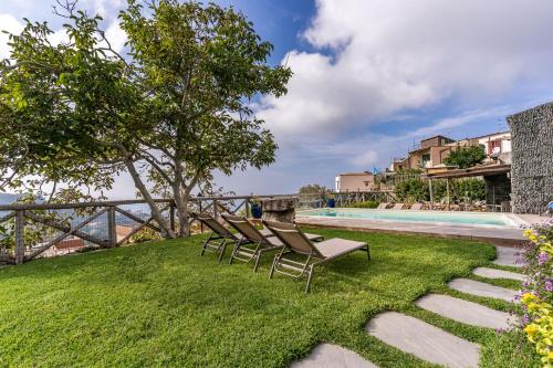 Villa Cartenì with 6 Bedrooms and Heated Pool