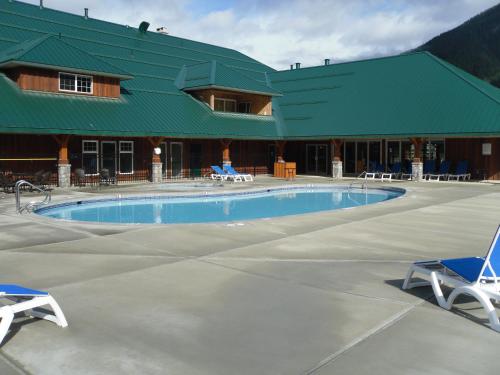 Sunshine Valley RV Resort and Cabins