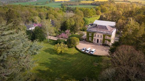 Institut Bois Robert - Chambre d'hôtes - Bécon-les-Granits