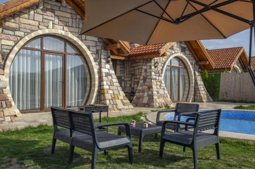 Amazing Stone House with Private Pool in Iznik