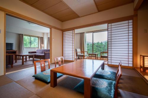 Superior Japanese-Style Room with Garden View