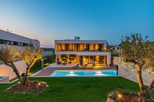 Villa #1
