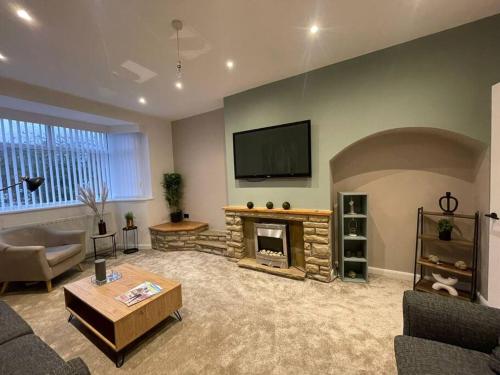 Modern Spacious 5 Bed House in Newcastle