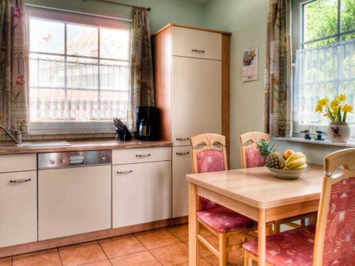 Four-Bedroom House image 10