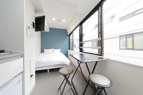 room detail thumbnail 0