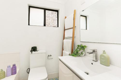 4mins to Darling Hrbr! 1 BD+Park - image 4