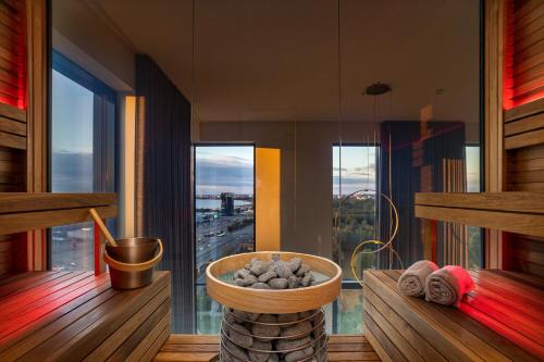 Elegant Seaview Penthouse 3BR Ensuite Luxury Retreat with Sauna and Free Parking Elegant Seaview Penthouse 3BR Ensuite Luxury Retreat with Sauna and Free Parking