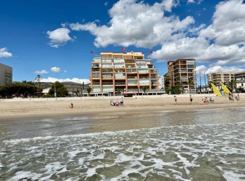 Apartamento Morro de Gos Ref 058
