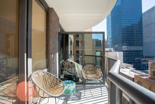 Midtown East 2BR w Doorman Gym nr Bloomingdales NYC-1352 in New York, USA