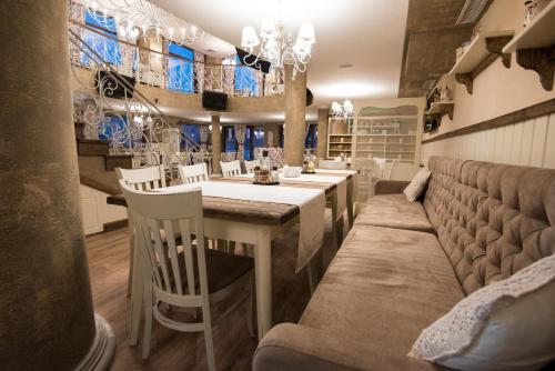 Restaurant, Hotel Victoria in Panagyurishte