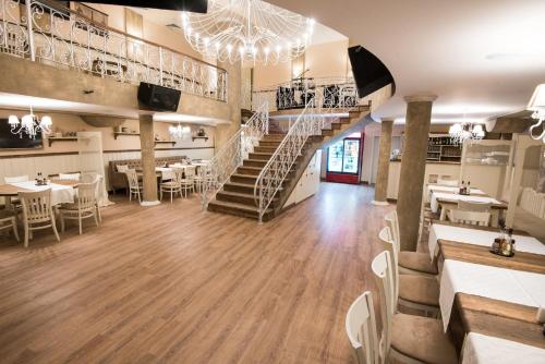Restaurant, Hotel Victoria in Panagyurishte