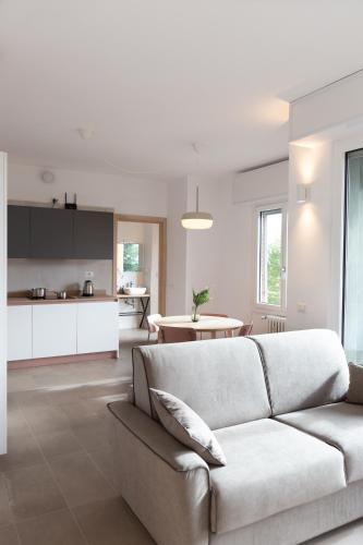 Kitchen, New Exclusive Melegnano Apartments- Near train station in Melegnano