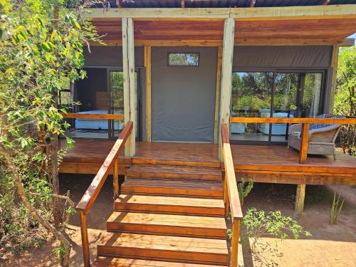 Kingfisher Creek Safari Lodge