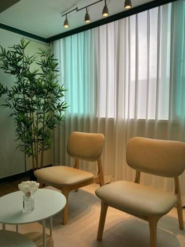 Sunnyside House/ Hongik St. Exite 5~7 3min, Soul (fotografie 3)