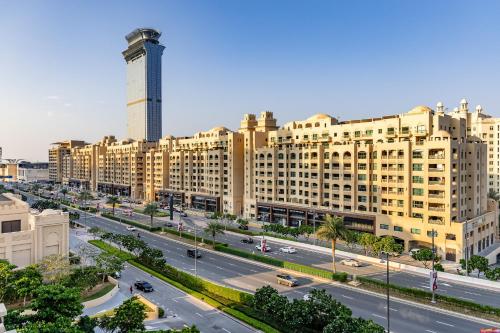 Apartment in Fairmont South Residence Palm Jumeirah - image 10