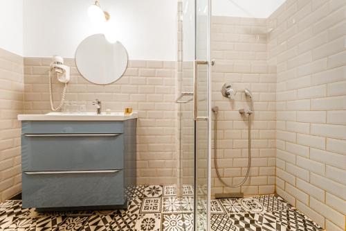 CASA CHITIC - HOTEL & RESTAURANT- Str Nicolae Balcescu 13 - image 7