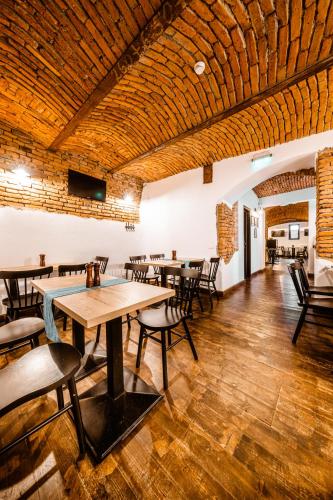 餐飲選擇, 奇蒂克之家酒店 (Casa Chitic Balcescu) in 布拉索夫市中心