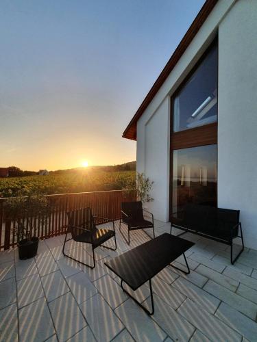 ระเบียง/ชานเรือน, Vinczellér Ház (Vinczeller Haz) in ปาลอซนัก