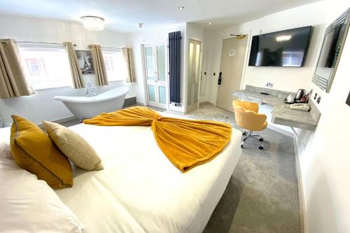 Damon's Hotel