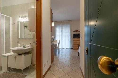 4 Star Family & Friends Apt - Self Check-in, Boloňa (fotografie 4)