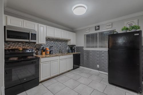 Beautiful Apartment At The Botanical Gardens #1 in San Antonio, USA