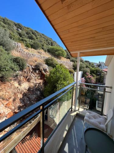 Suite with Mountain View image 8