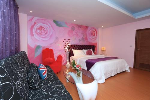 Double Room image 3