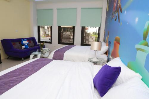 Quadruple Room image 2