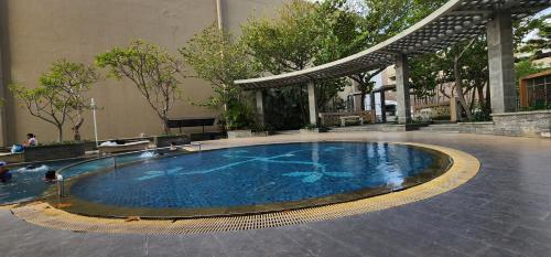 Swimming pool, Apartemen Solo Paragon by Cariapartemen-id in Surakarta