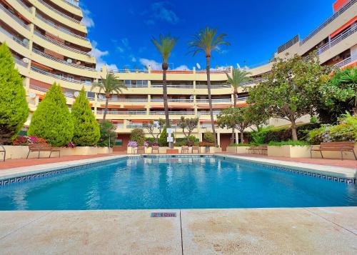 1 Bedroom Apartment Second Line Beach- Parque Marbella Building - image 3