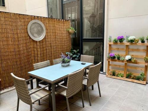 PISO CENTRICO CON PATIO PRIVADO, Madrid
