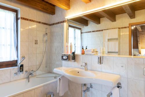 See & Wellnesshotel Gerbi - image 10