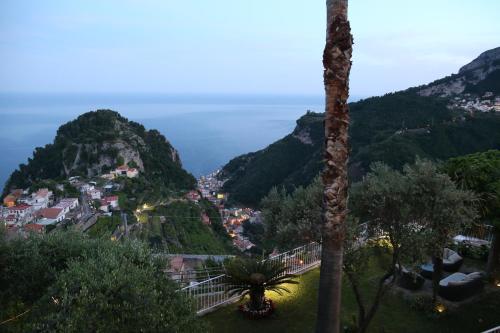 Villa Eustachio, Scala (foto 10)
