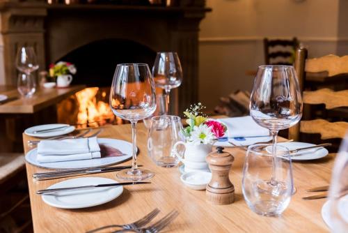 The Acorn Inn - image 11