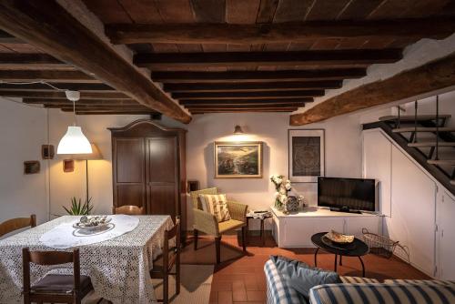 Létesítmények, La Colombaia in Massa E Cozzile