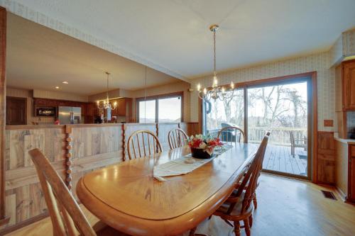 Maggie Valley Home with Impeccable Mountain Views! in Maggie Valley, USA