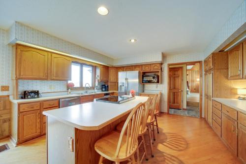 Maggie Valley Home with Impeccable Mountain Views! in Maggie Valley, USA