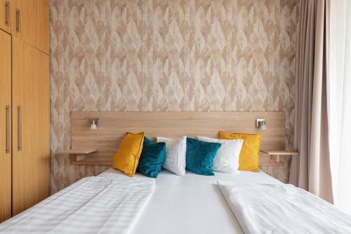 Locust Tree Aparthotel - image 11