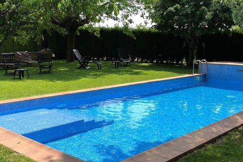 Aricus Rural: Cal Tià (Aricus Rural: Cal Tia) in La Creueta