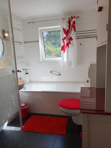 Ferienwohnung am Wald in เชอเนเฟลด์