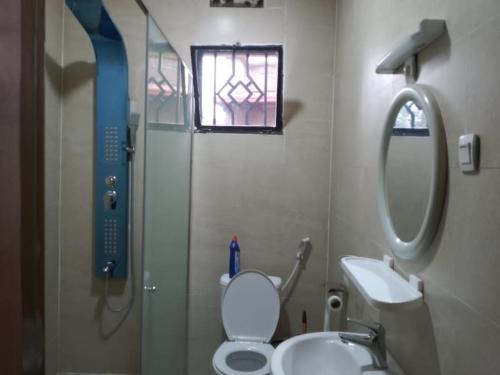 Stunning 6-Bed Apartment in Kigali photo 3