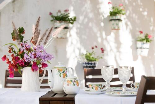 Liberal Wing Villa in Penina