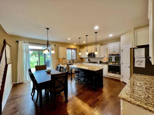 Exclusive Golf Club Paradise in Lebanon, USA
